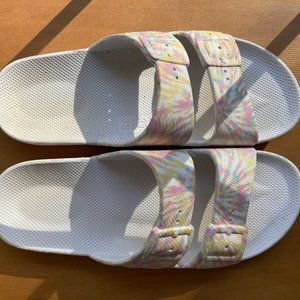 Freedom Moses Tie Dye Sandals Womens 37/38 (7/8) Good used condition